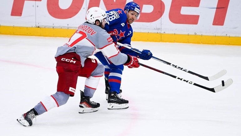    12 сентября. СКА — «Спартак» (0:3). Иван Морозов и Сергей Толчинский.ХК СКА