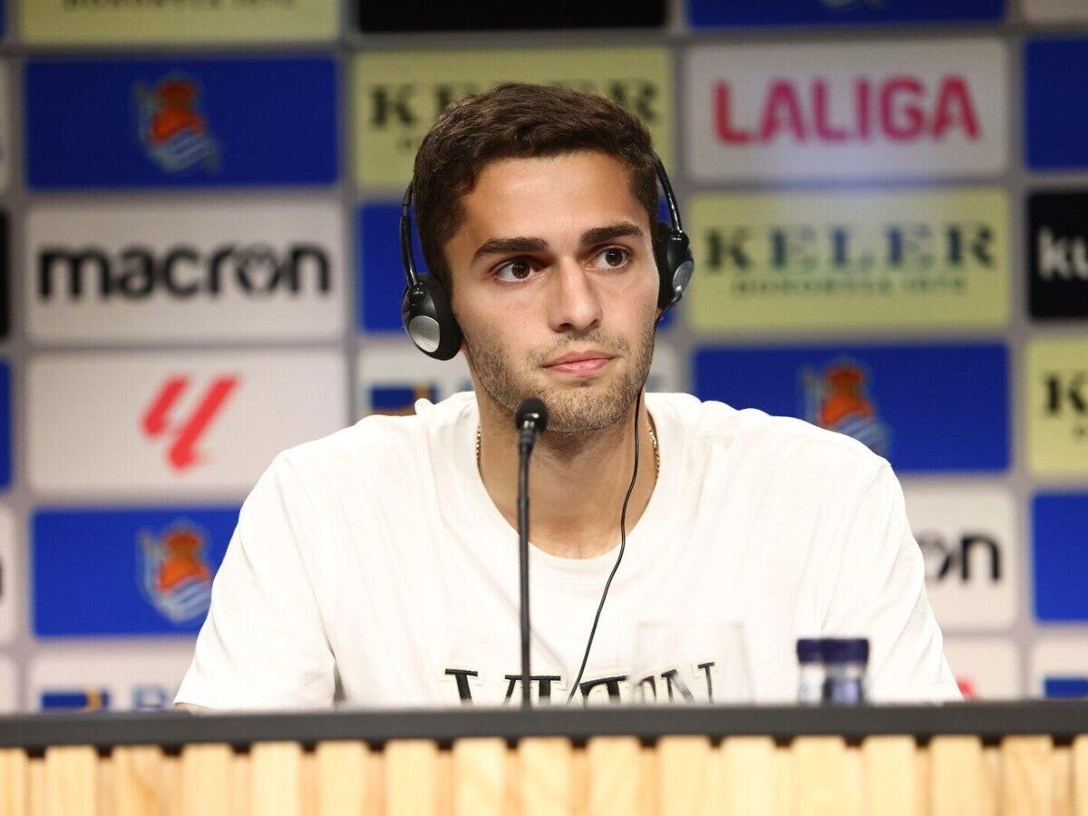    Полузащитник "Реал Сосьедад" Арсен Захарян© Фото : Пресс-служба "Реал Сосьедад"