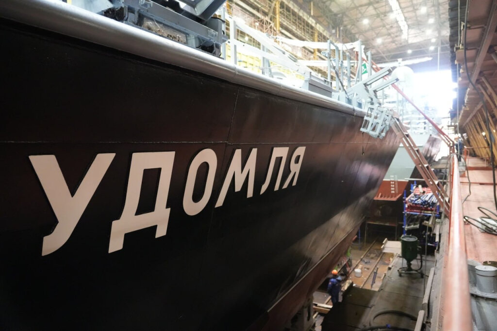 На АСЗ спущены на воду на воду малые ракетные корабли "Ржев" и "Удомля" / Фото: Telegram-канал ПАО "АСЗ"  📷
