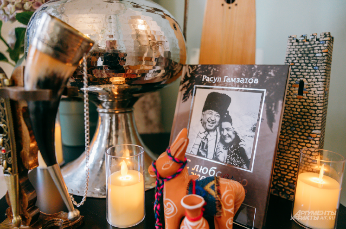   Спецпроект к 100-летию Гамзатова представил ИД «Аргументы и факты»
