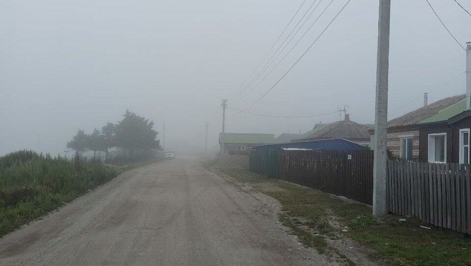     Сильнейший ливень приближается к Приморью со стороны моря. Побережье накрыл плотный туман.