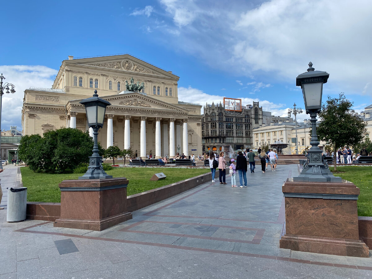 театральная площадь москва