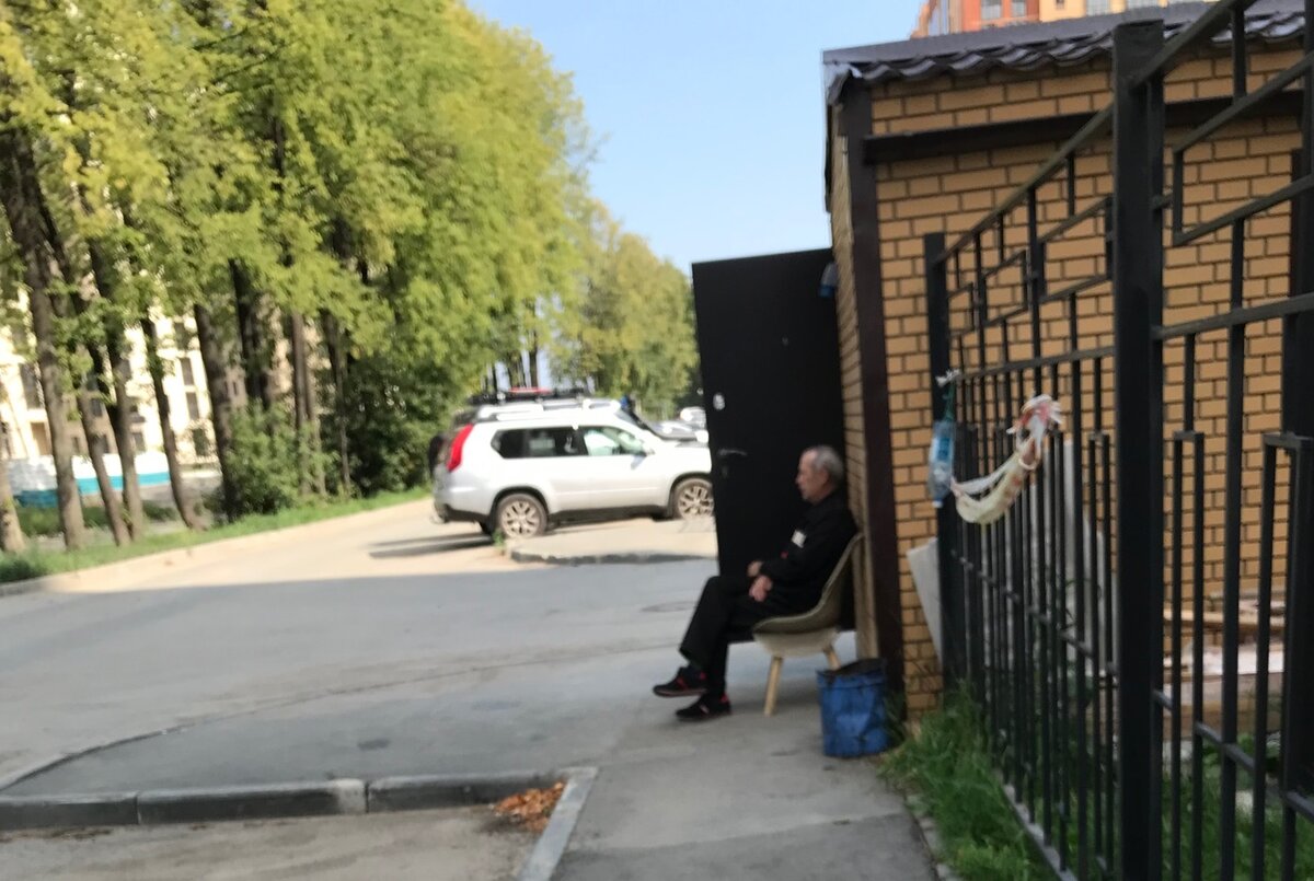 В ус не дующий...