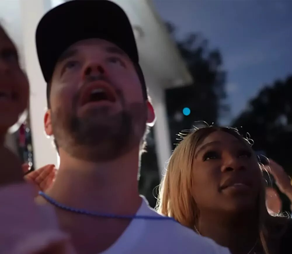 Серена Уильямс и Алексис Оганян📷
