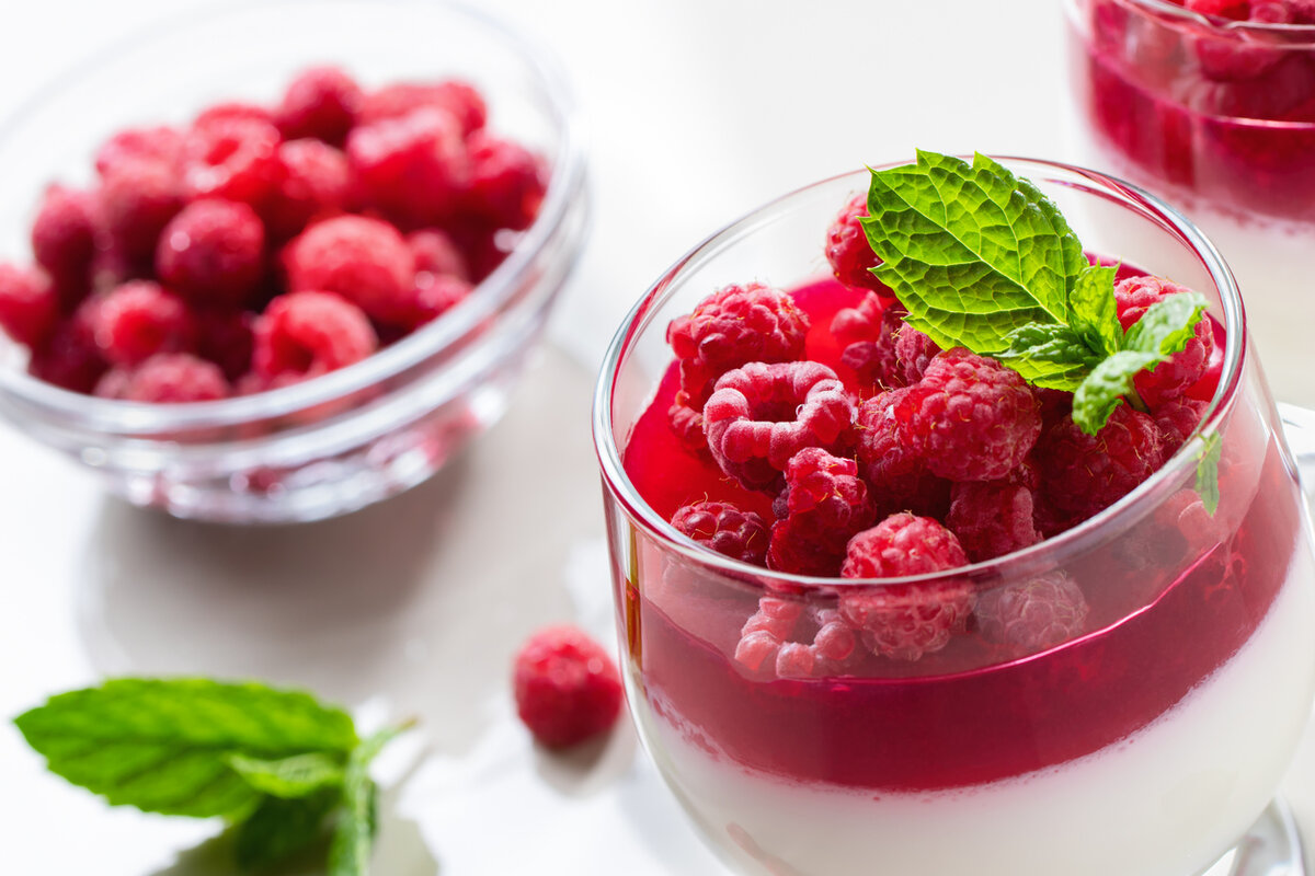 Raspberry panna Cotta