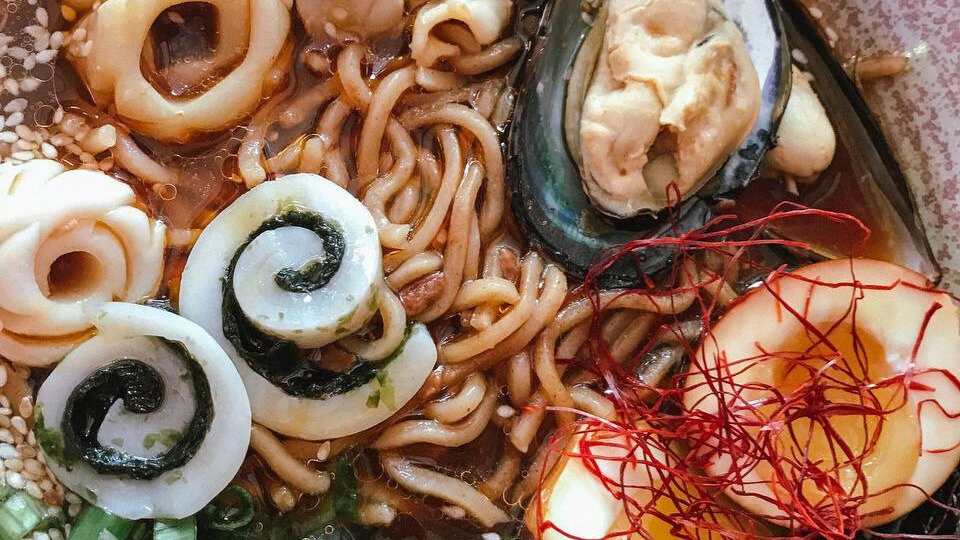     Городская исследовательница Мария Быстрова побывала в Екатеринбурге и назвала пять преимуществ местного общепита перед красноярским.