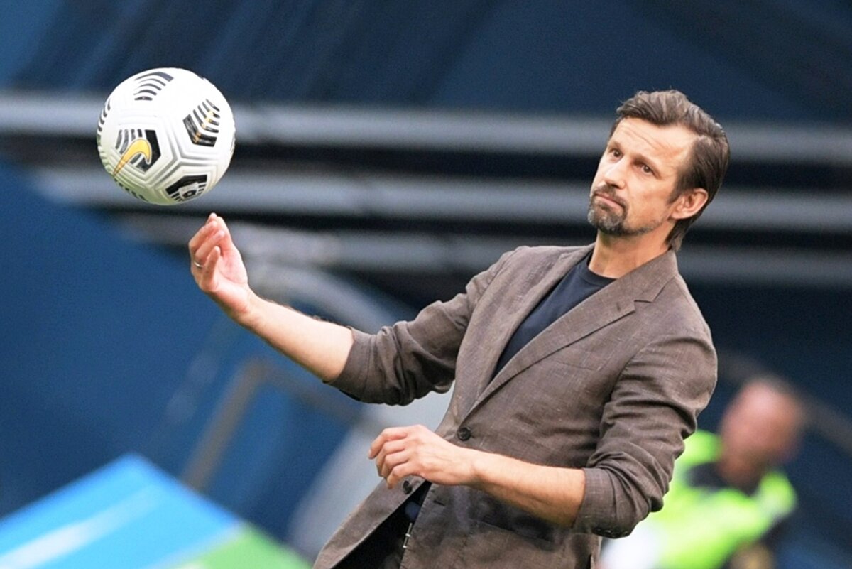  📷 📷 📷 📷 📷 📷 📷 📷 📷 📷    Главный тренер ФК "Зенит" Сергей Семак