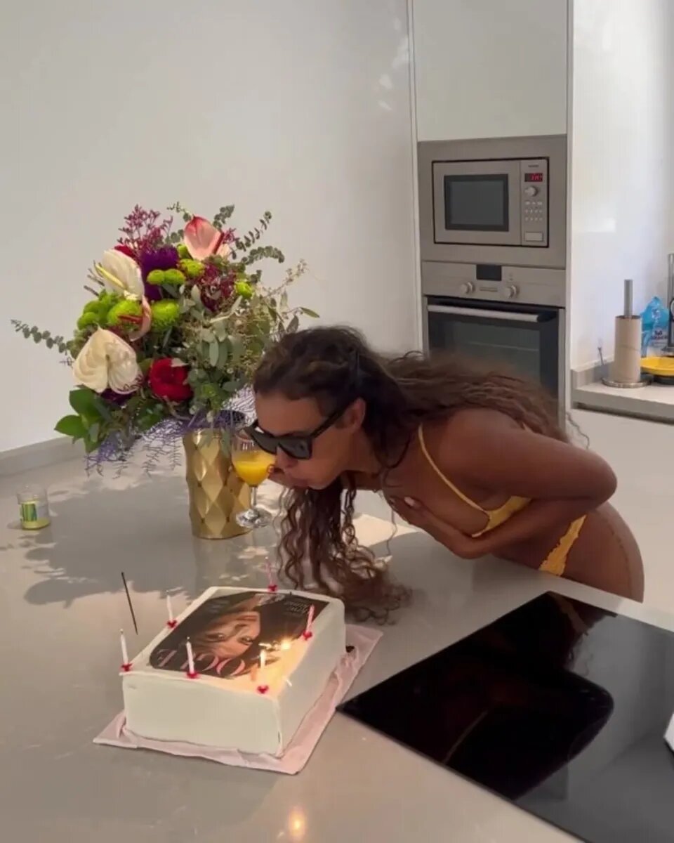 Фото: The Sun, Instagram*