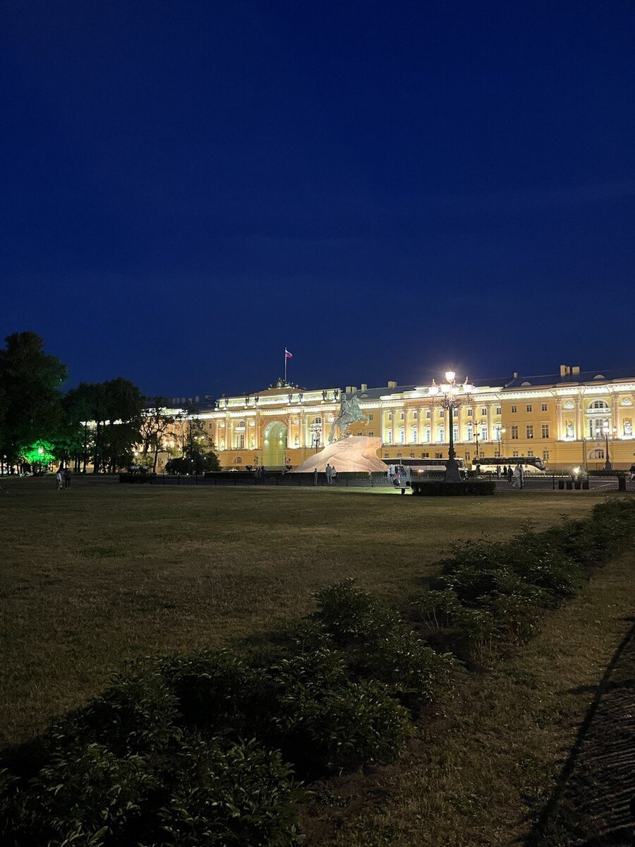 Питер, белые ночи. Медный всадник.