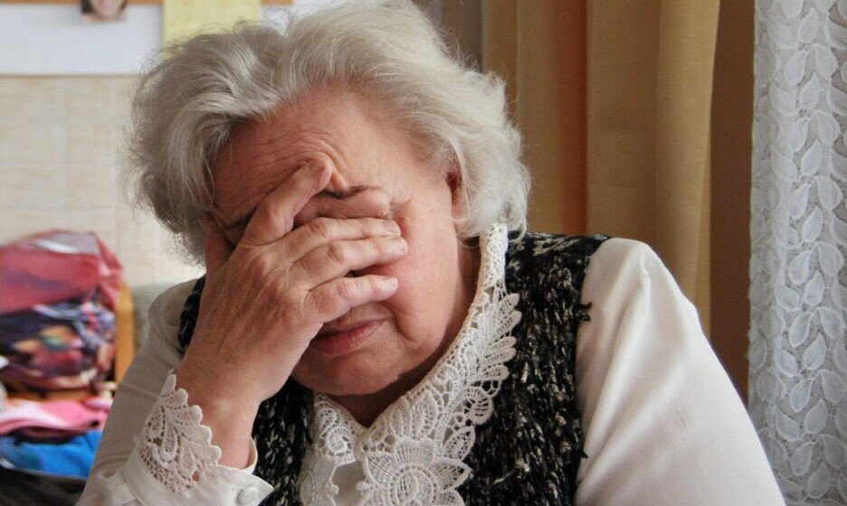 В Твери 67-летняя женщина помогла мнимой дочке деньгами и потеряла 98 тысяч