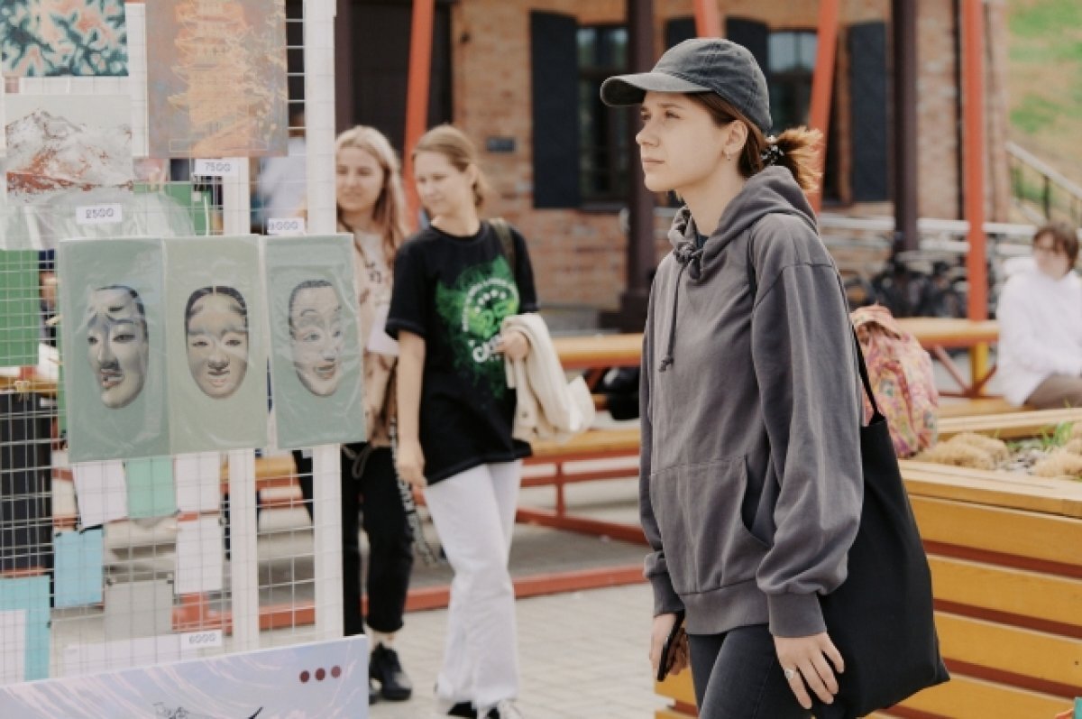    В Тюмени под открытым небом откроется выставка современных художников