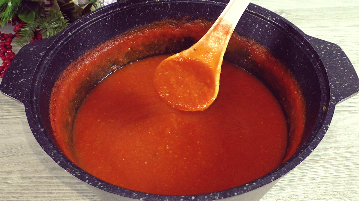1 заготовка - отличная альтернатива покупным томатам в собственном соку.
Рецепт:
Помидоры в банку
Для 1.5 литра томатного пюре (+/-) 1.5 кг помидоров
Соль 1 ст. л.-12