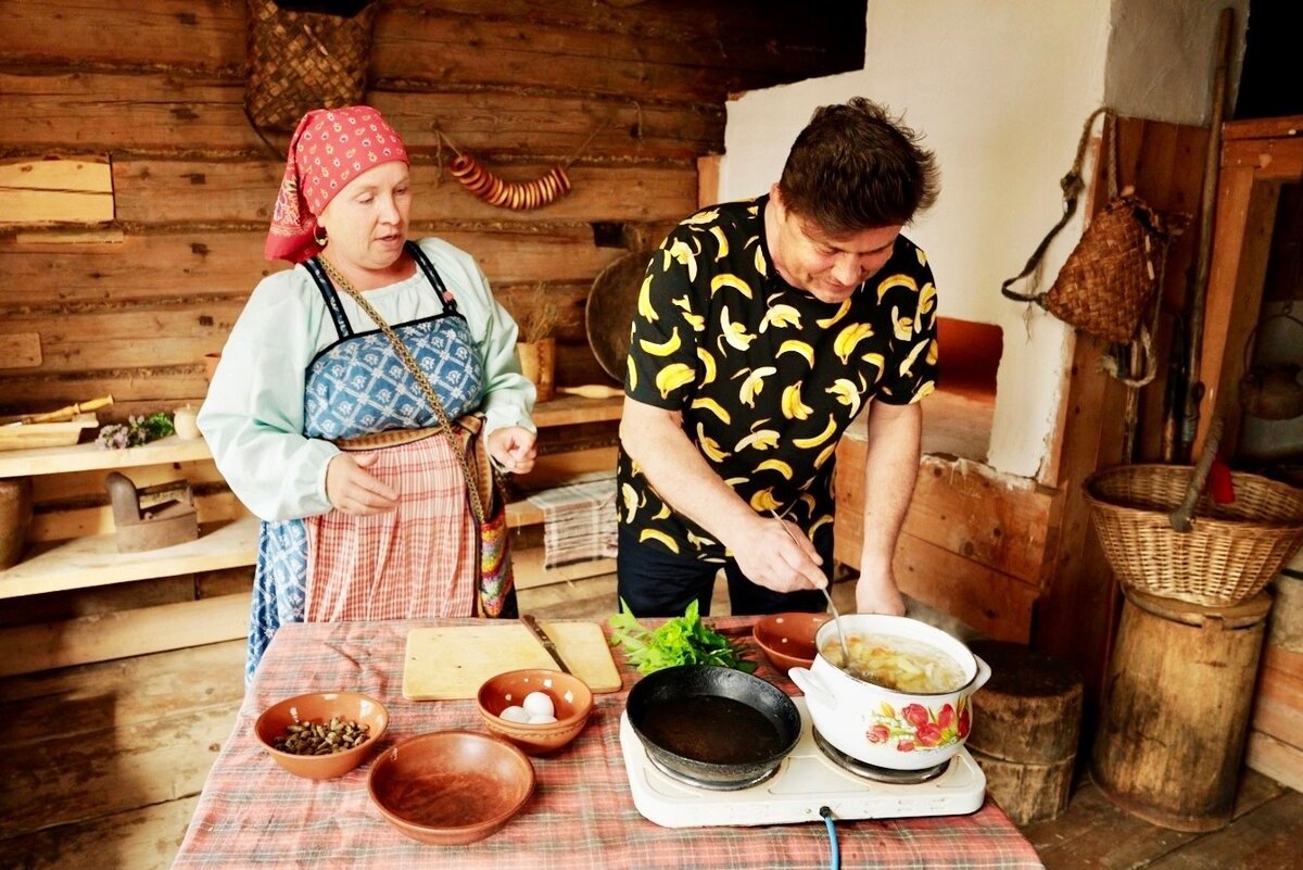 Рецепт ароматного супа из сныти из программы «Вкусная Россия с Сергеем  Белоголовцевым» | Телеканал «Кухня» | Дзен