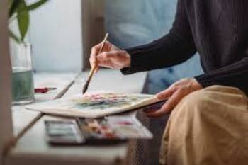 Рисовать можно любыми художественными принадлежностями