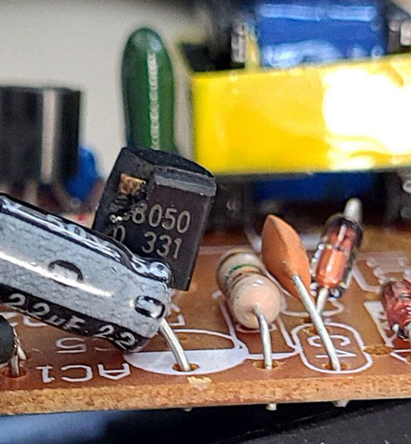 Транзистор 8050
