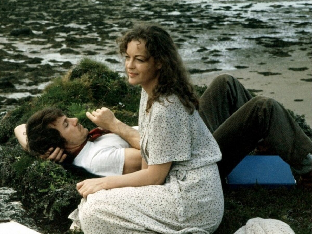 Кадр из фильма "Преступный репортаж" (1980)