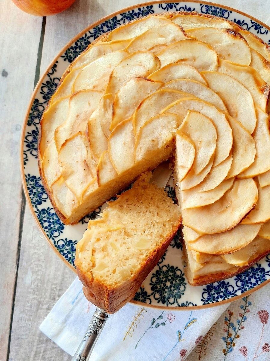 Йогуртовый пирог с яблоками | Лакомый кусочек | Дзен