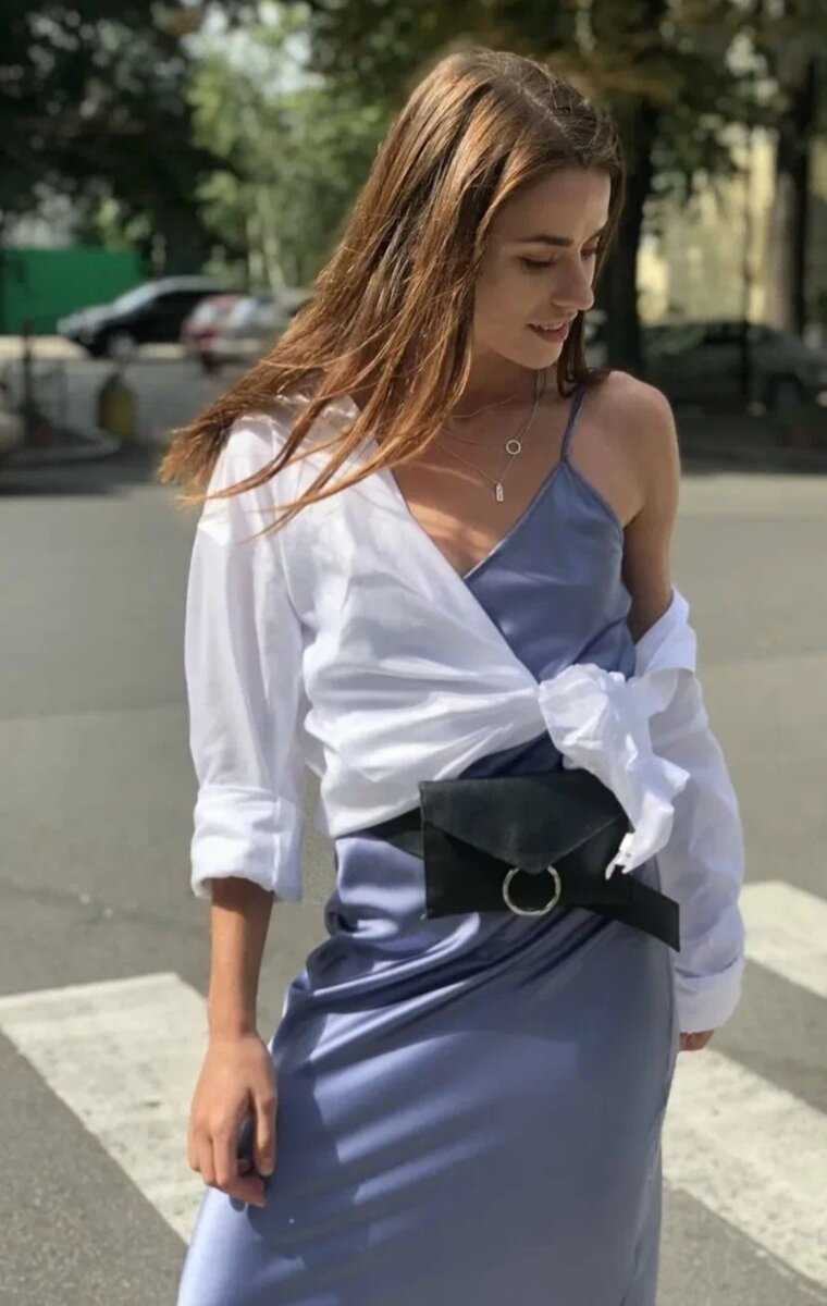 Рубашка сверху платья комбинации