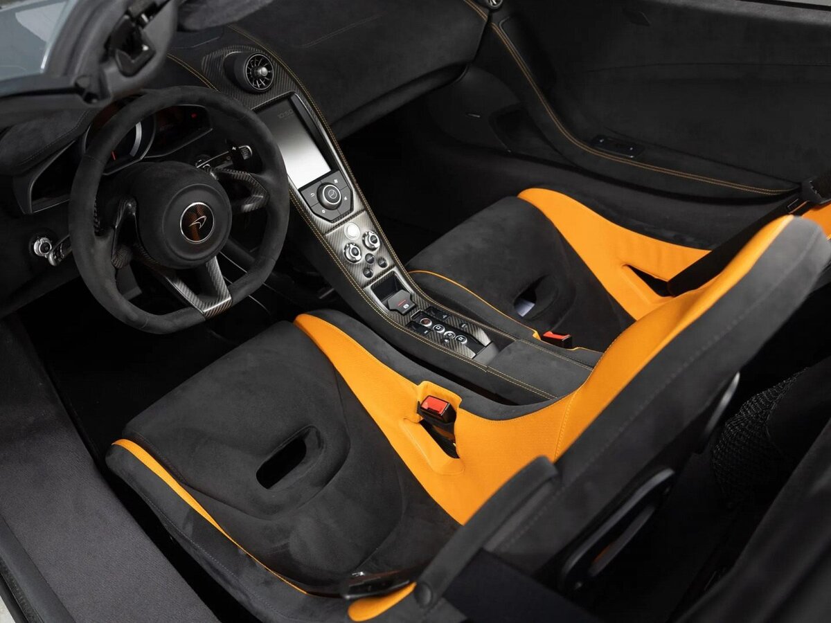 Макларен 675lt