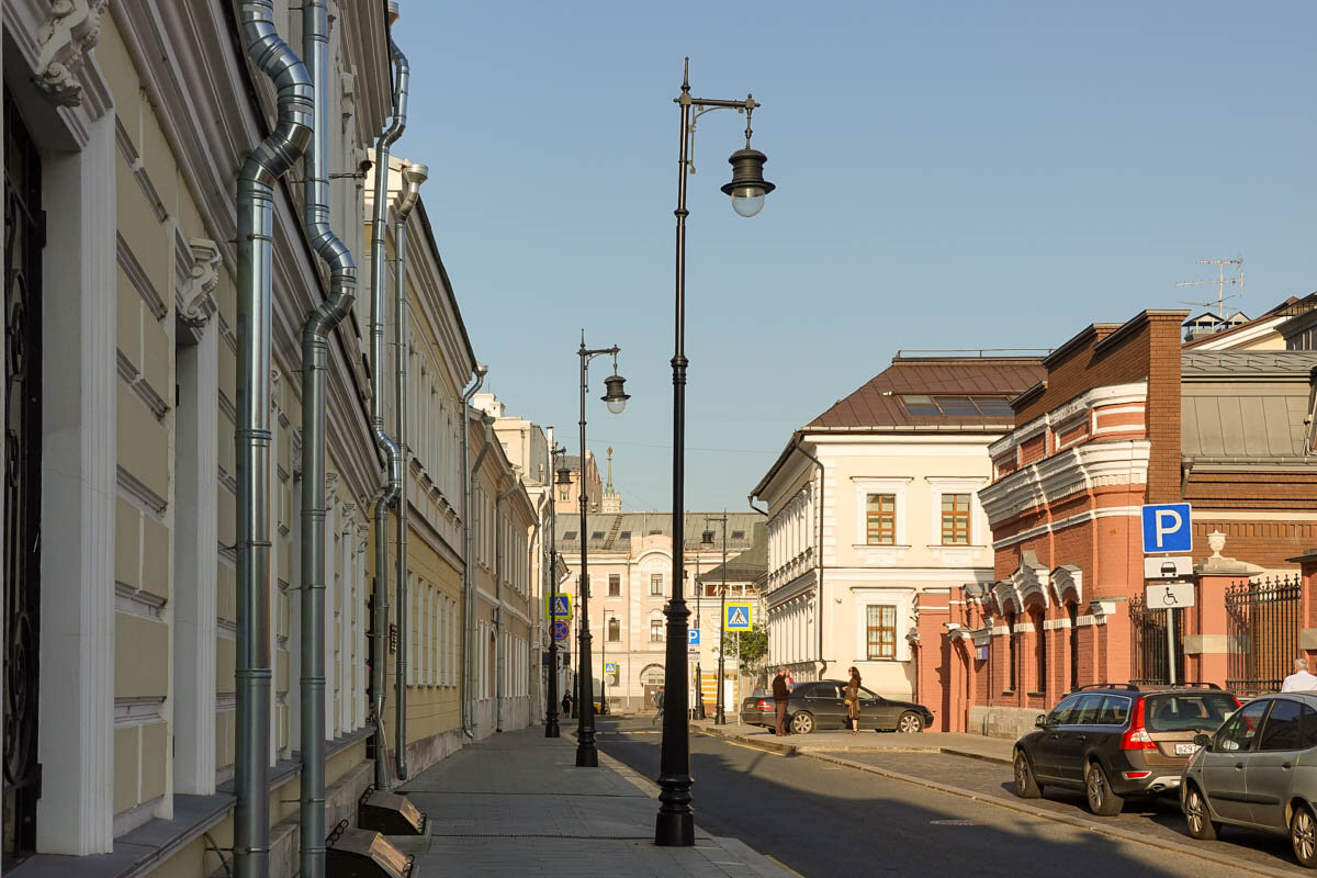 Прогулка по Москве. Разрушенная усадьба, дом из 