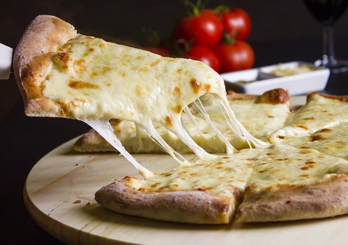    Многим людям нравится тягучесть сыра — это не основная причина любви людей к этому продукту, но ее нельзя списывать со счетов