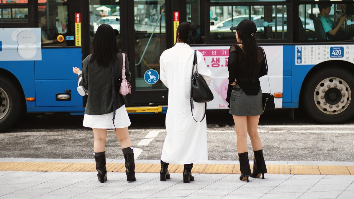 Уличный стиль с Недели моды в Сеуле весна-лето 2024: посмотрите, что носят гости и кумиры DDP