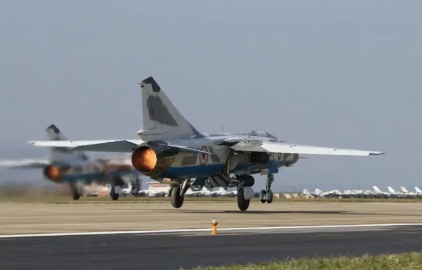 МиГ-23 прожил недолгую жизнь в советских ВВС и имел неоднозначную репутацию. Но в КНДР уверены, что с его помощью, после модернизации, их авиация сделает значительный шаг вперёд. Фото ЦТАК