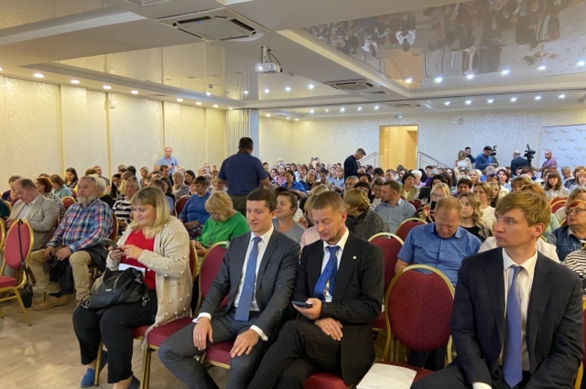    По инициативе Хоценко в Омске состоялся семинар Фонда президентских грантов