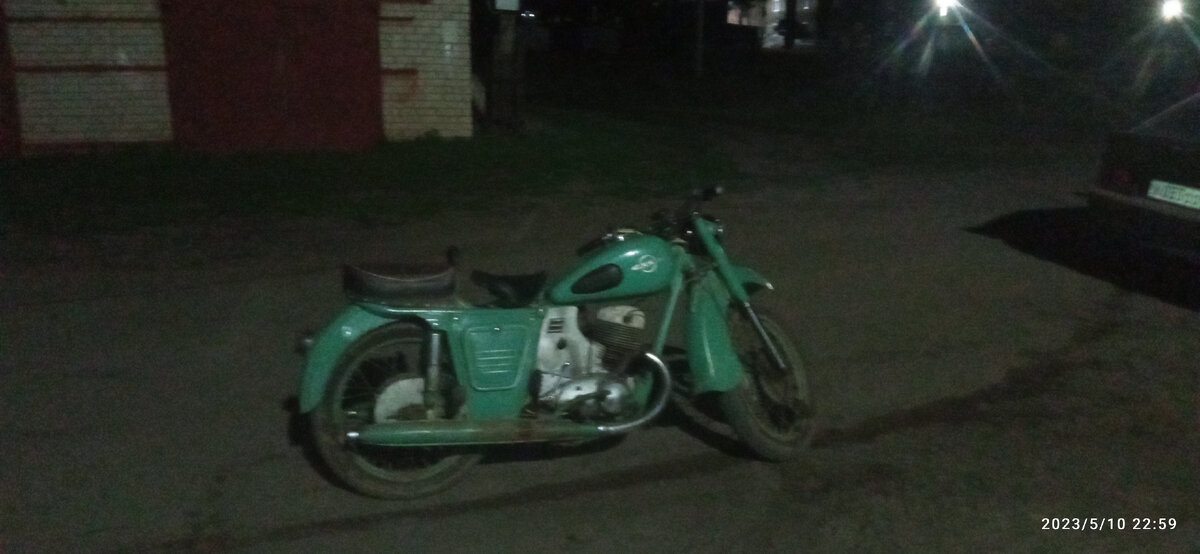 Только въехали в посëлок. 