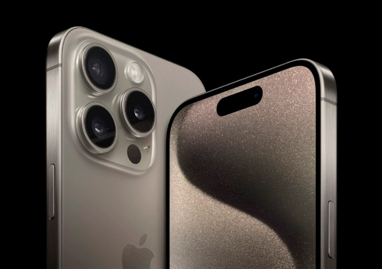 Титановый корпус iPhone 15