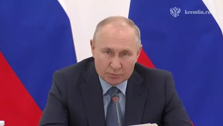     В Ижевске в День оружейника прошло заседание Военно-промышленной комиссии РФ. Провел заседание Президент страны Владимир Путин.