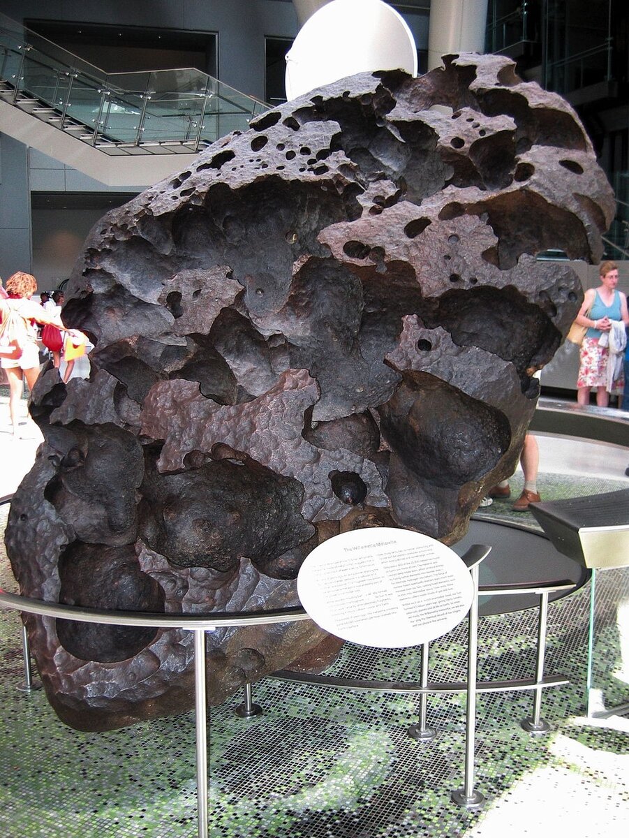 Железно-никелевый метеорит