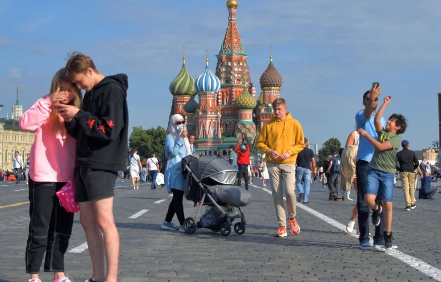    В Россию зачастили иностранцы