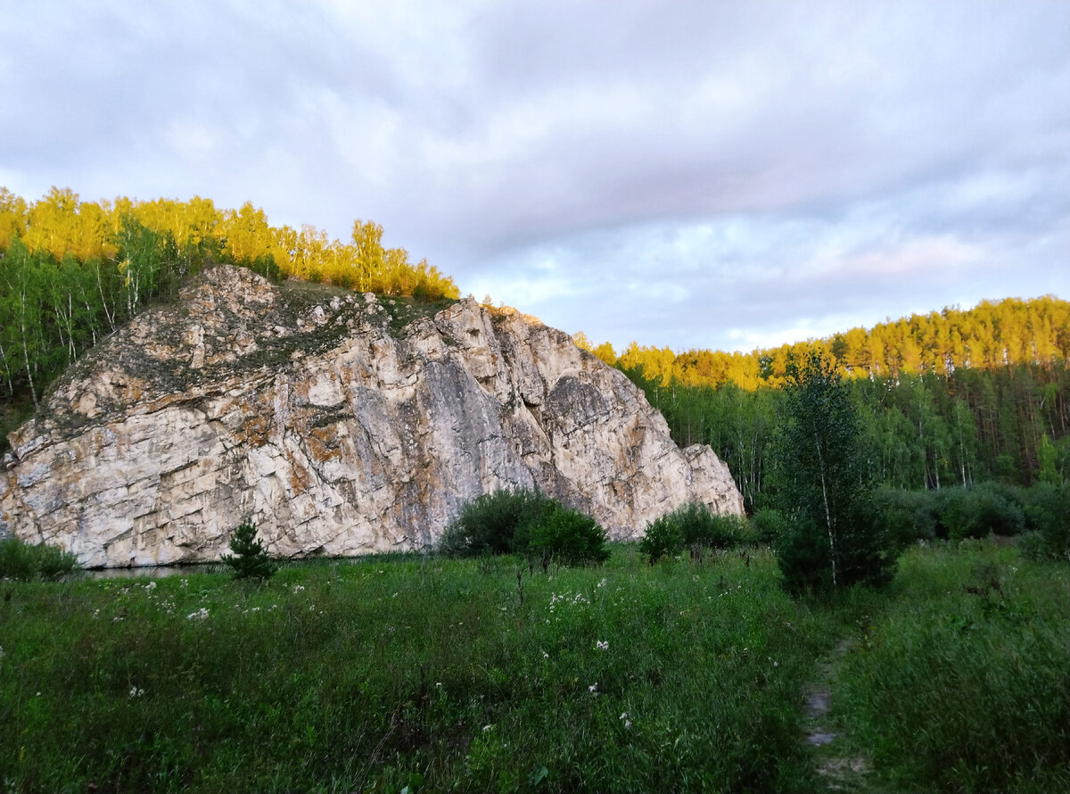 Прогулка. Каменные ворота г. Каменск-Уральский. Пожалела, что не взяла  фотик. | Ольга Ч. (Обзоры, рецепты, отзывы) | Дзен