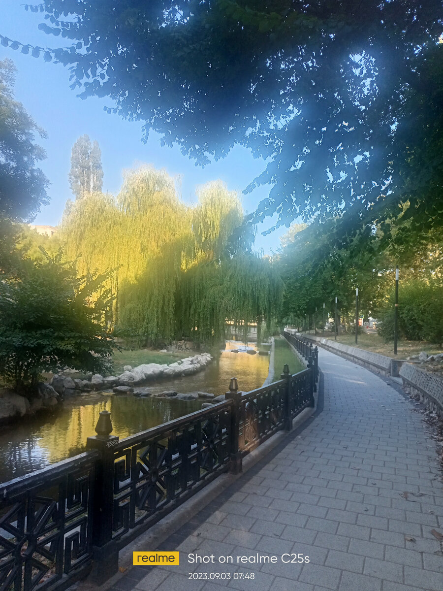 Фото автора. Набережная Симферополя-любимое место прогулки.