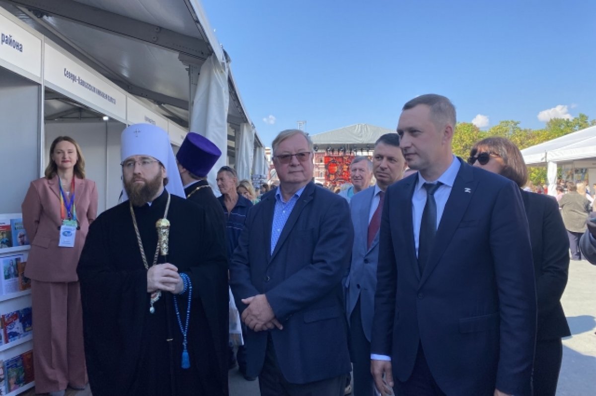    В Саратове в торжественной обстановке открыли «Волжскую волну» в четверг