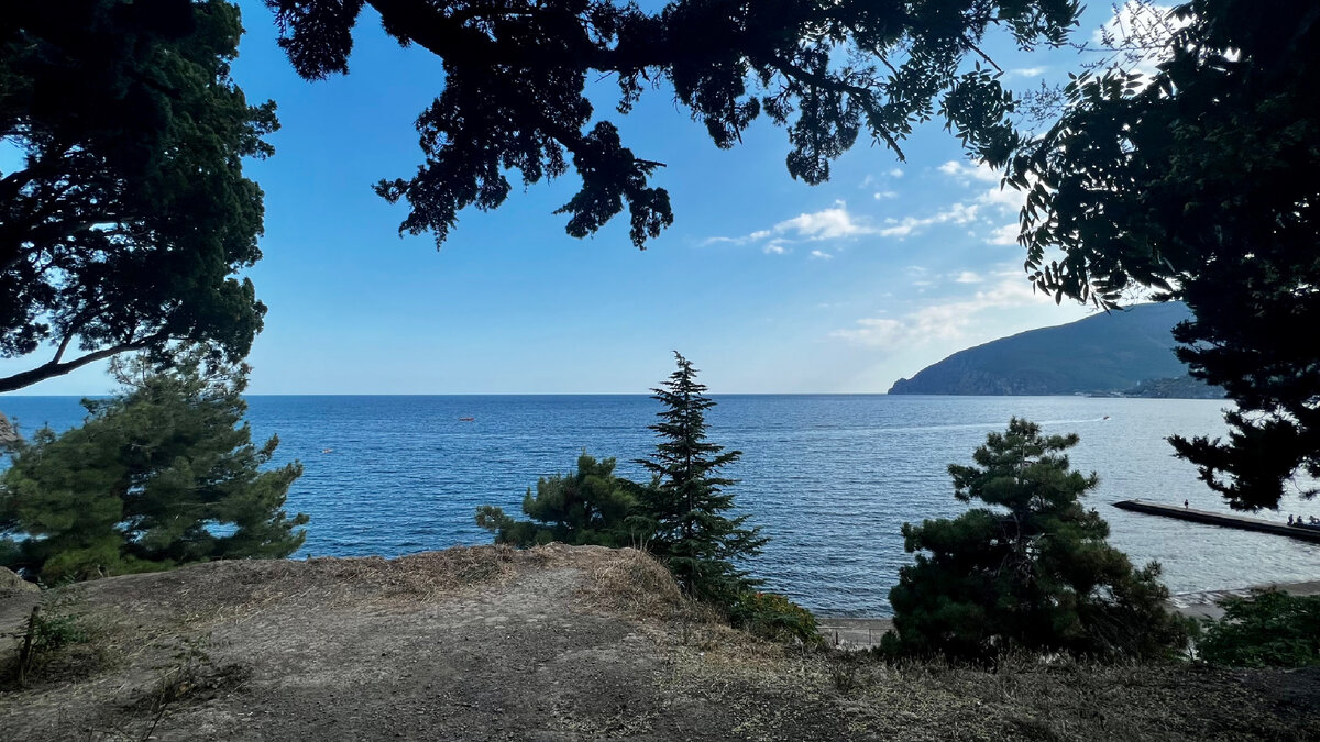 Кучук-Ламбат (ныне - посёлок Утёс).  