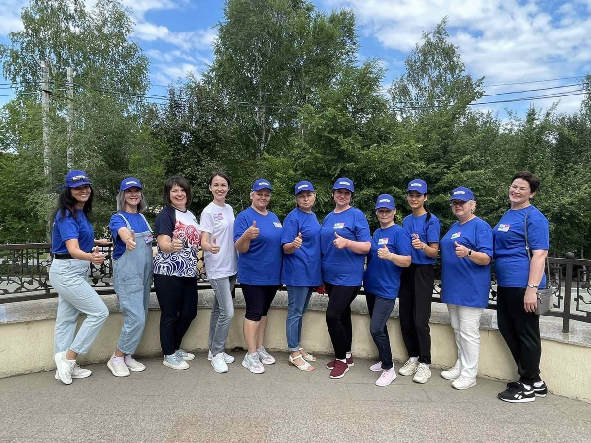 волонтеры года)