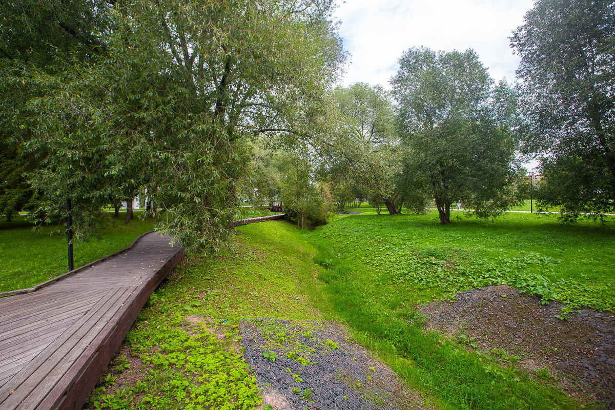 Парк южное бутово новый год. Парк южное бутово новый год 2024. Бутово дрожжино. Путешествие в рождество 2022 в москве на тверской. Московские сезоны парк южное бутово.