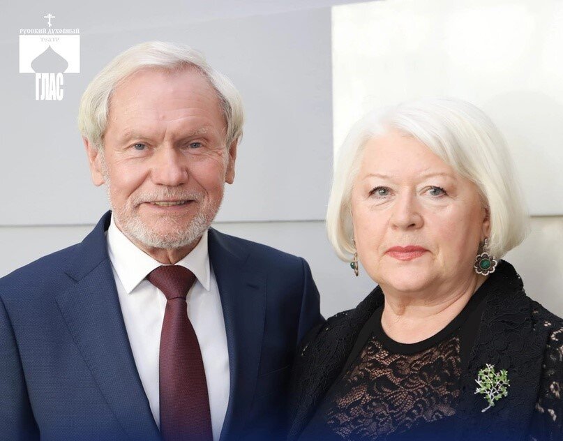 Художественный руководитель театра "Глас", заслуженнывй работник культуры России Никита Астахов и директор театра "Глас" заслуженная артистка России Татьяна Белевич