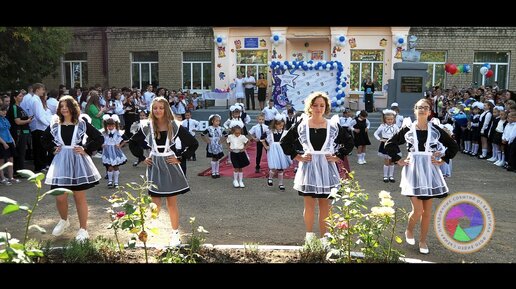 Флешмоб выпускников и первоклассников - Первое сентября