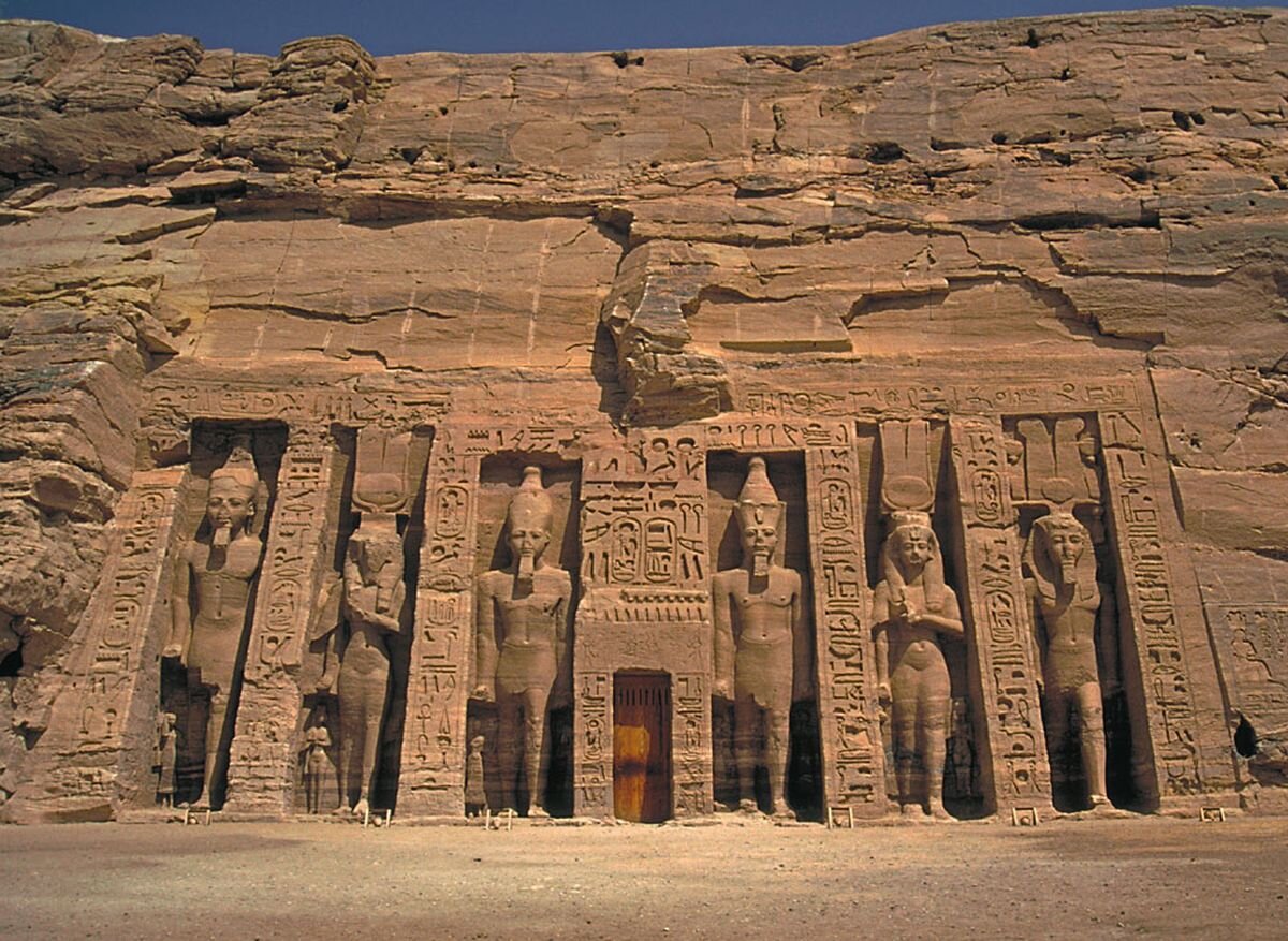 Египет Абу Симбел храм Рамсеса 2