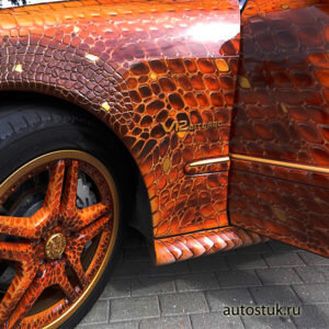 Основное преимущество иммерсионной аква-печати в том, что рисунки можно наносить на поверхности изделий сложной формы, что невозможно сделать некоторыми стандартными видами нанесения.