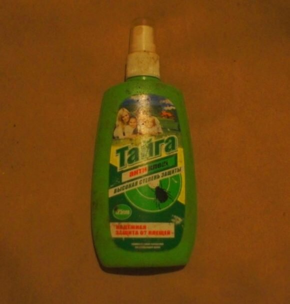 «Тайга антиклещ, защита до 10-15 суток или до первой стирки». Действующее вещество — альфациперметрин 0,25%.