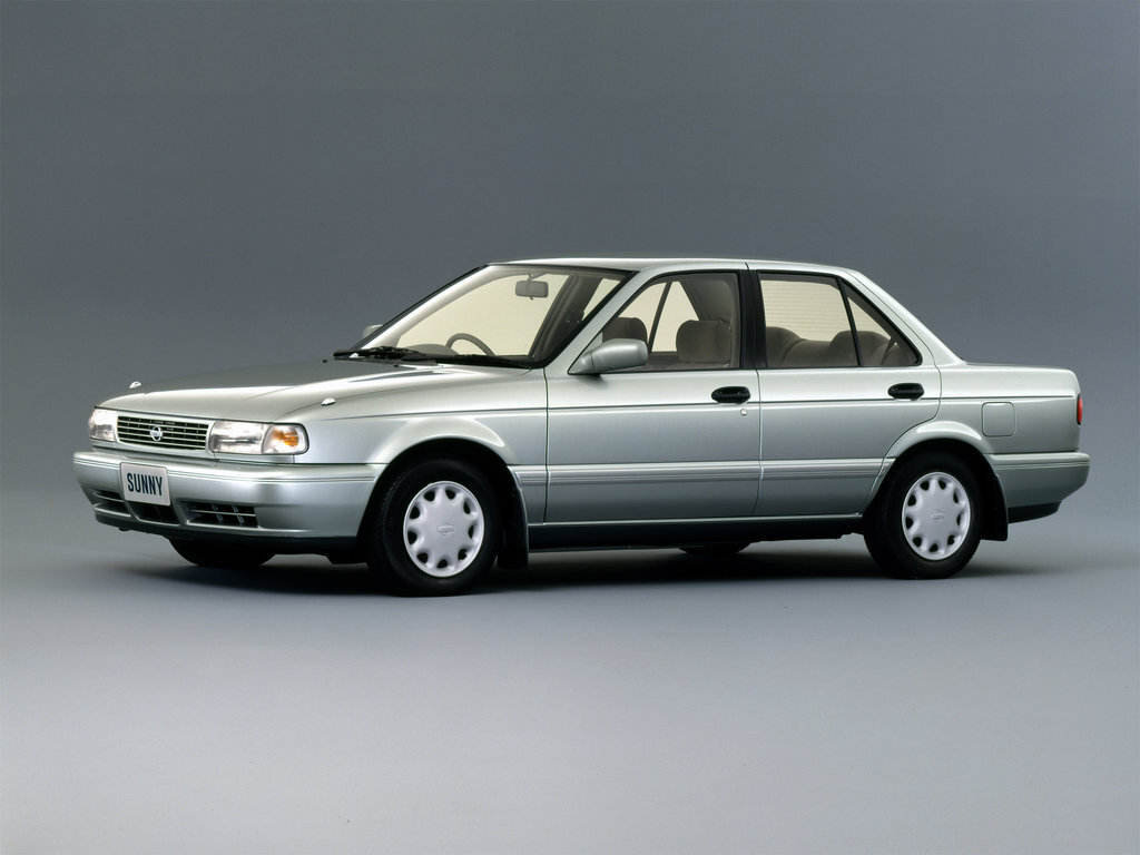 Nissan Sunny - владельцы называют 