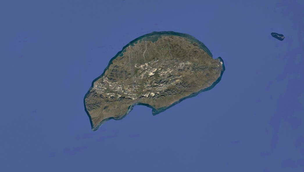 Остров Врангеля на карте. Остров Врангеля вид сверху. Спутниковый снимок острова Врангеля. Врангеля остров пос Звёздный.