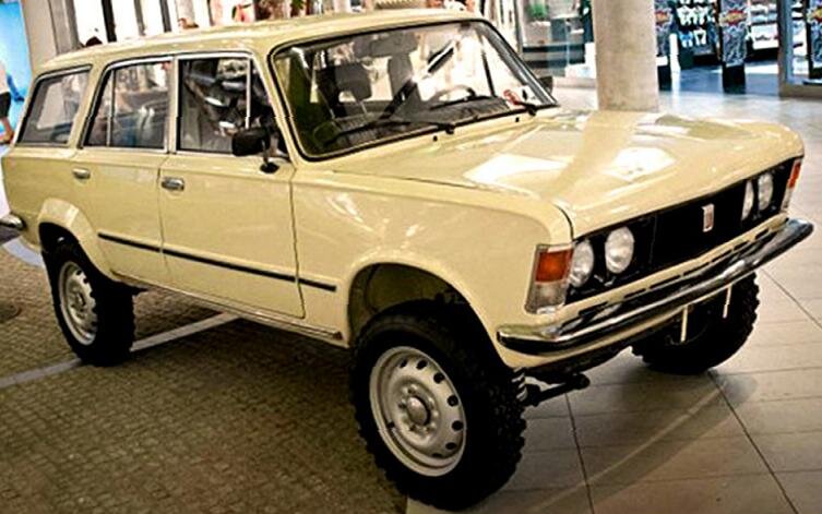 POLSKI FIAT 125SP KOMBI 4 × 4.