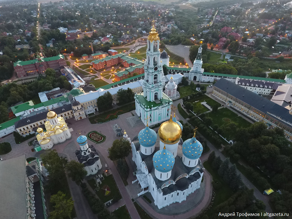 Сергиев Посад территория Лавры