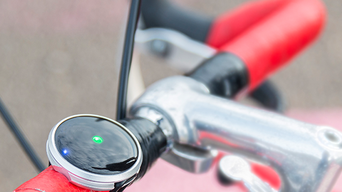 Фото - https://www.dezeen.com/2015/10/29/onomo-haize-compass-cycling-accessory-kickstarter-campaign-design/