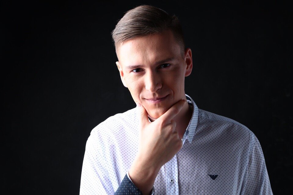
 Так и не описать подробно свою ЦА. На вопрос: «Кто твой клиент?» отвечать: «Мой продукт для всех».
⠀
 1.Не изучить конкурентов. Когда Вас спрашивают о конкурентах, отвечать: «У меня их нет, мы лучшие».
⠀
 2.Не знать плюсы и минусы своего продукта. На вопрос о продукте/услуге думать: «Он уникальный и его невозможно повторить».
⠀
 3.Не развивать себя как управленца и предпринимателя, не знать свои навыки, в которые надо инвестировать и развивать.
⠀
 4.Не видеть общую систему бизнеса, не описать ее. Зачем мне все это? Я же все знаю и сотрудники должны меня понимать.                                                                                                               5.Не создать инструкций/регламентов по ключевым бизнес-процессам. Вы об этом читали, слышали и, возможно, думали не раз, но забыли реализовать? 
⠀
Начало года - самое время этим заняться, чтобы до конца 2019 добиться желаемых целей. Иначе, есть риск, утраты позиций на рынке и даже потери бизнеса.
Я всегда готов Вам в этом помочь и поделиться реальным опытом.
⠀
Развивайте себя и свой бизнес в Новом году! И я уверен, у вас точно все получится
⠀
